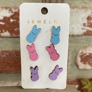 Colorful🔵🟣🩷Peep🐇 Bunnies Stud Earrings